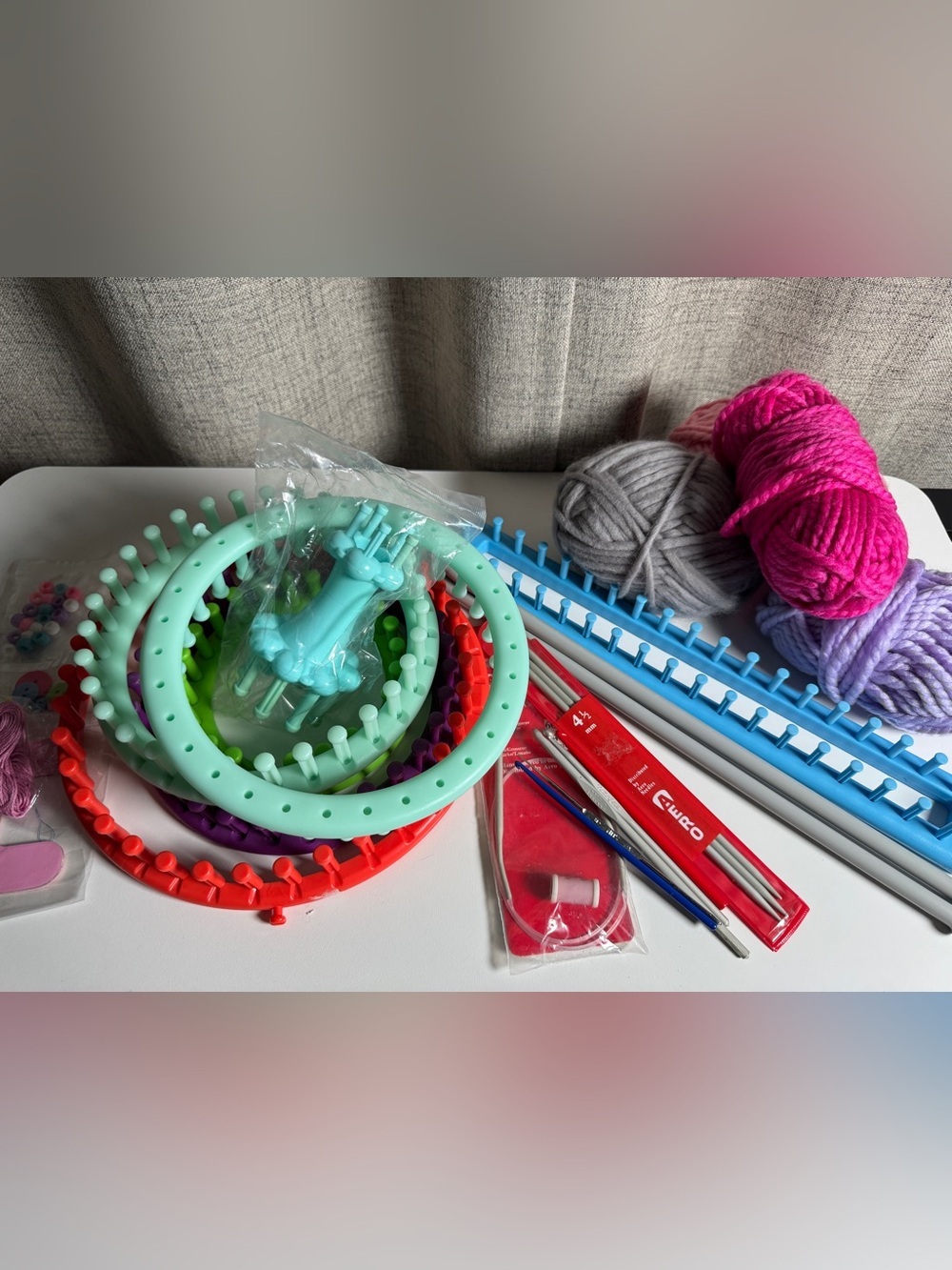 Round and Long Knitting Loom Set With Yarn and Tools Bundle